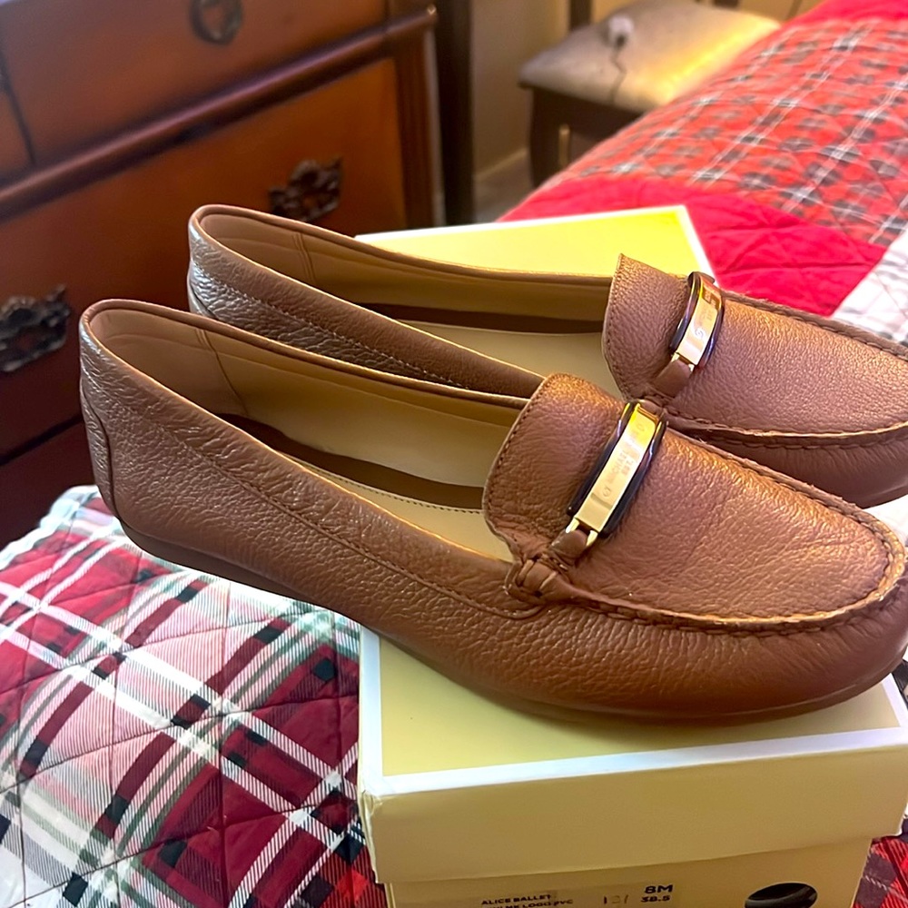 Brown Michael Kors women loafers - Picture 2 of 3